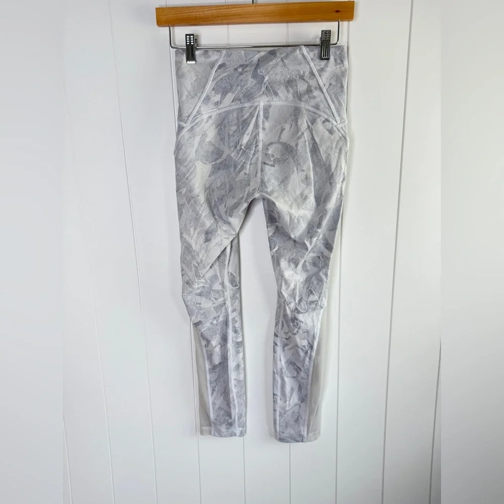 Lululemon Train Times 718 Pant *25